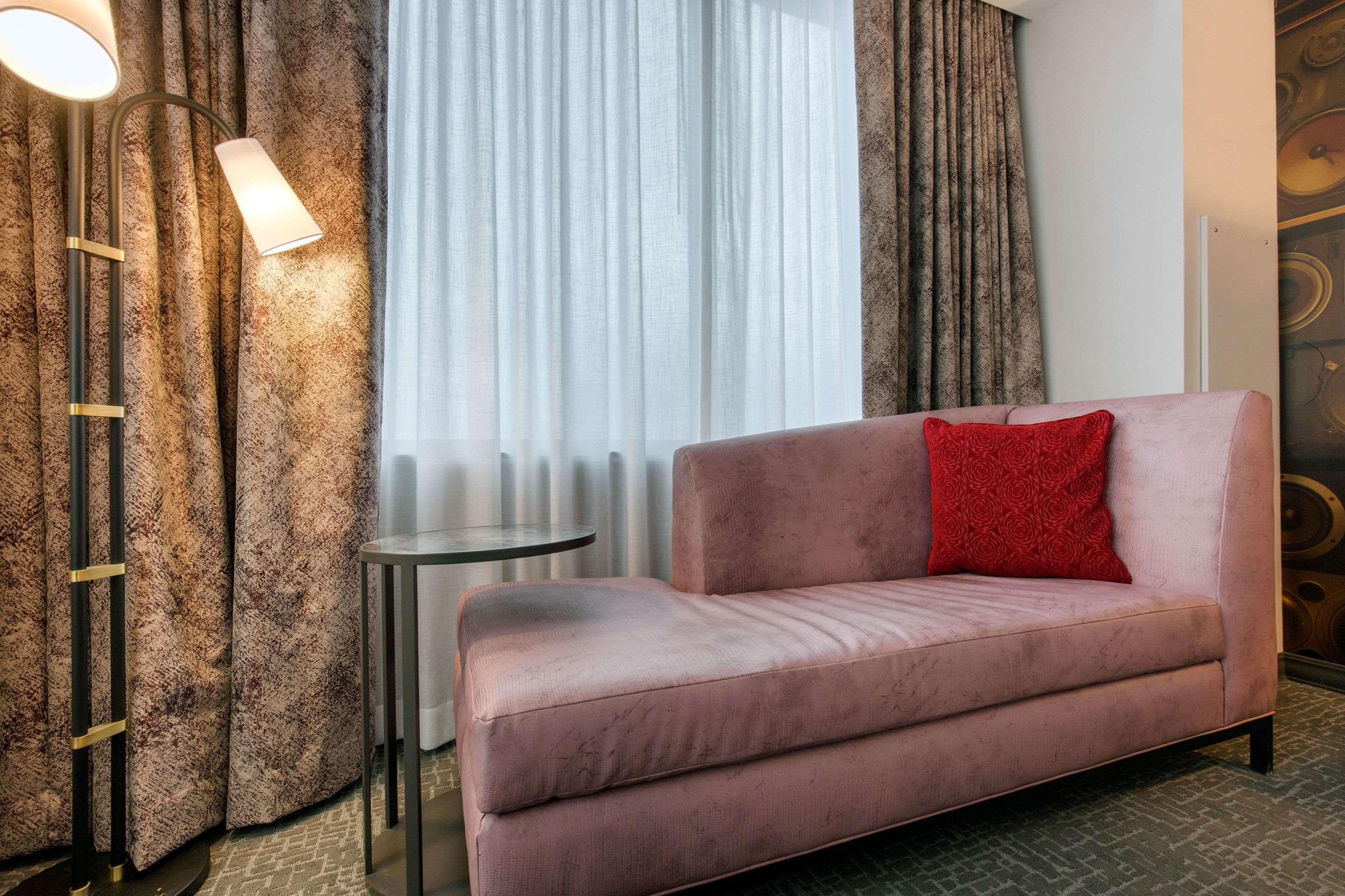 Cambria Hotel Nashville Downtown Екстериор снимка